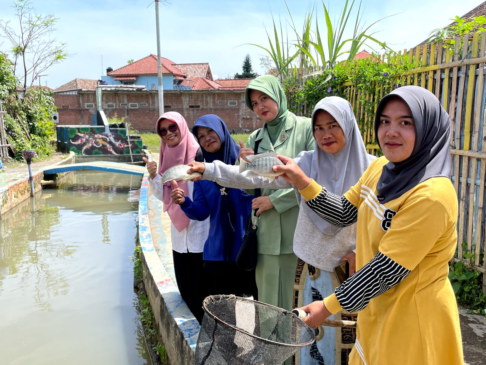Serikandi Biru